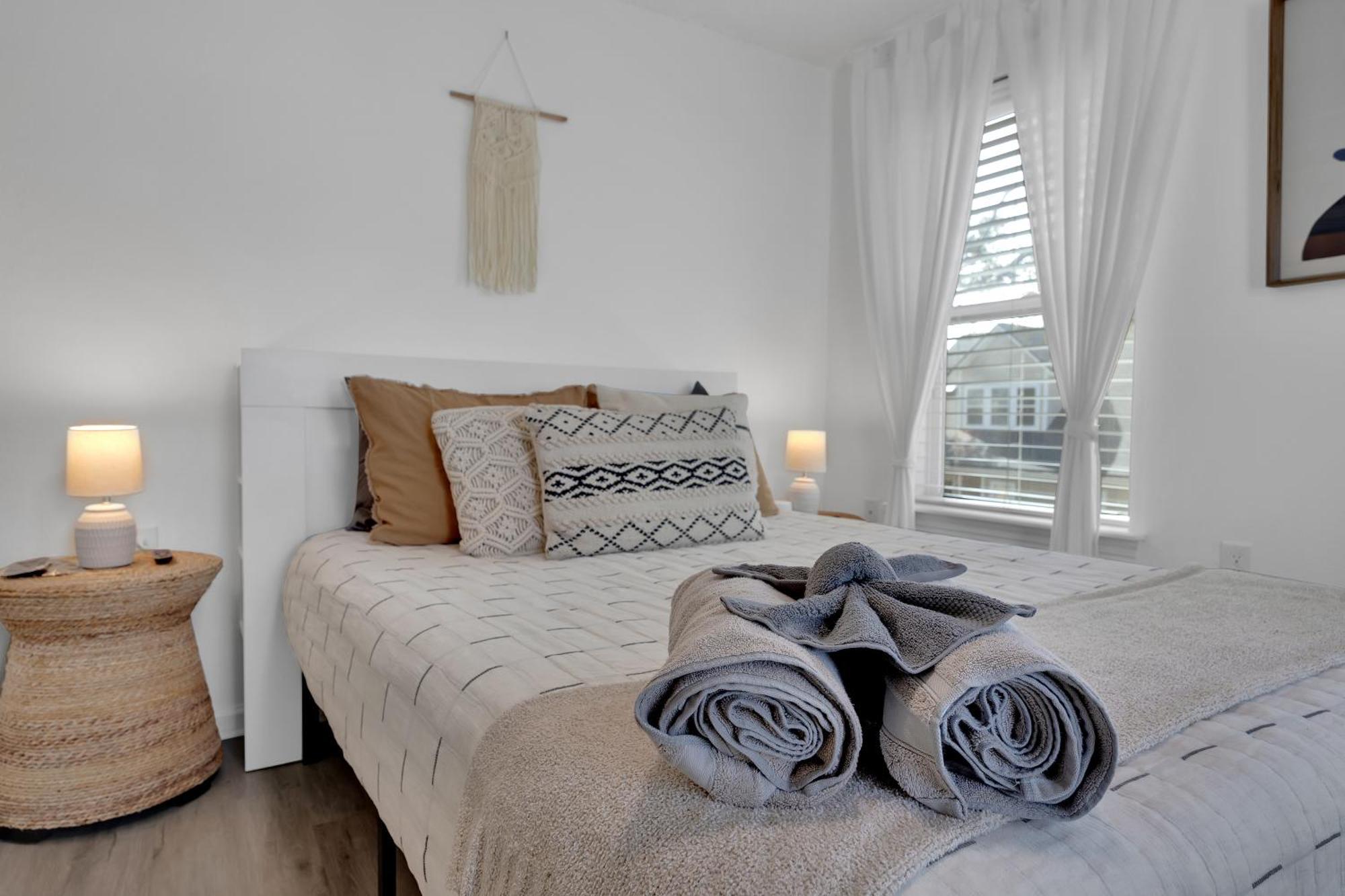 {Hidden Gem} Beach Home Blocks From Ocean +6 Bikes Джэксонвилл-Бич Экстерьер фото