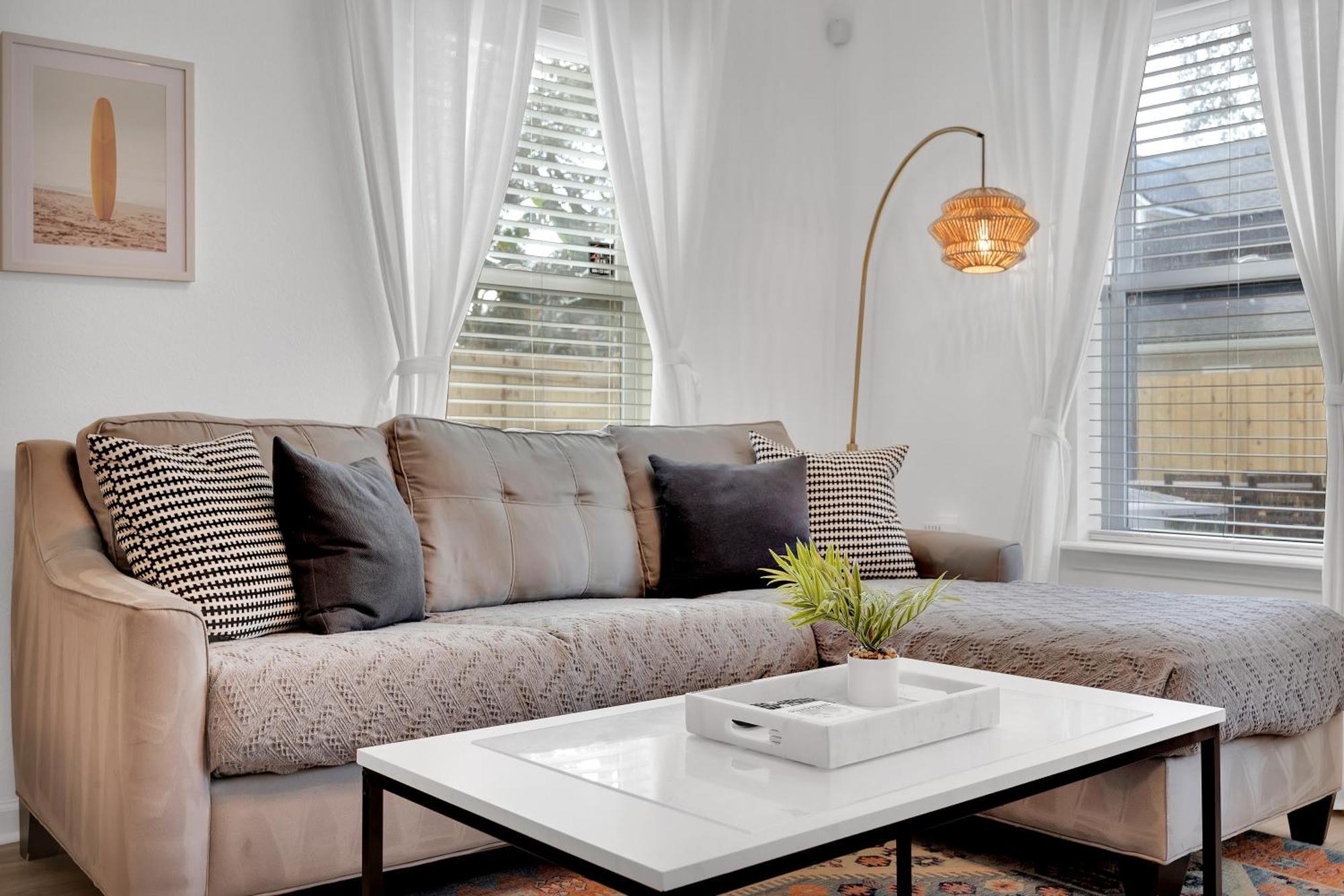 {Hidden Gem} Beach Home Blocks From Ocean +6 Bikes Джэксонвилл-Бич Экстерьер фото
